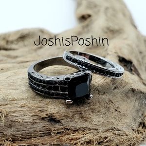 Silver black gun metal diamond ring set